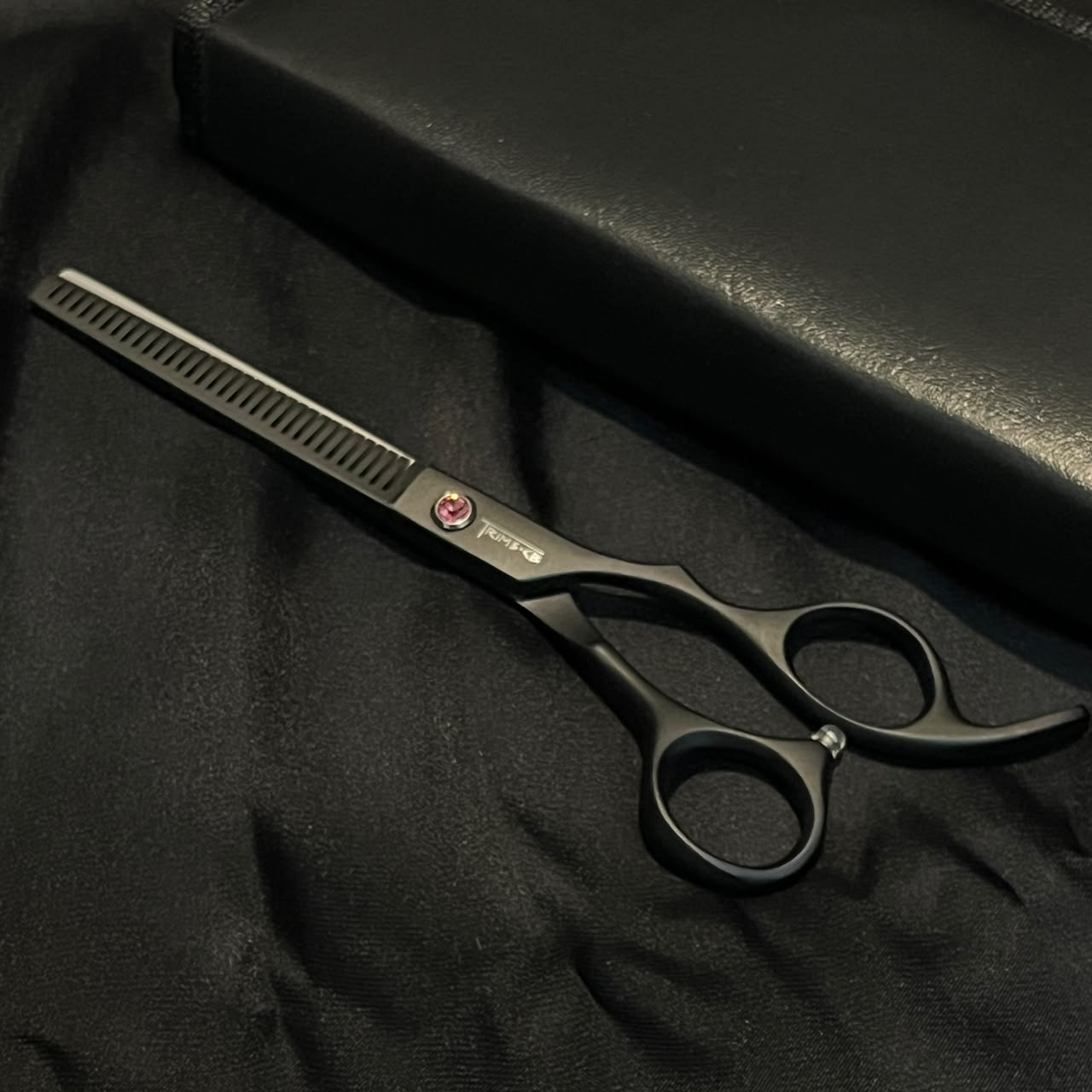 TRIMS•CB Onyx Hair Thinning Scissors